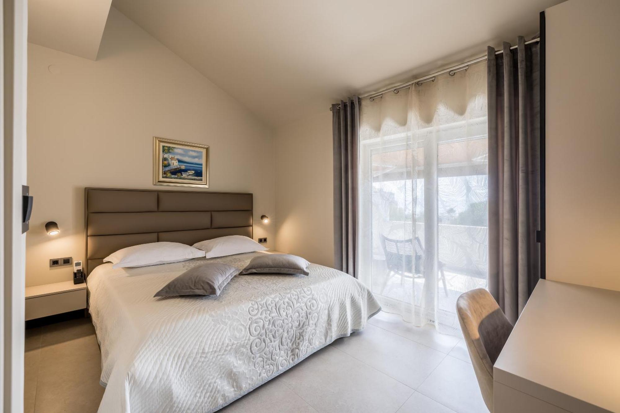 Guesthouse Rooms Split Frühstückspension 3*